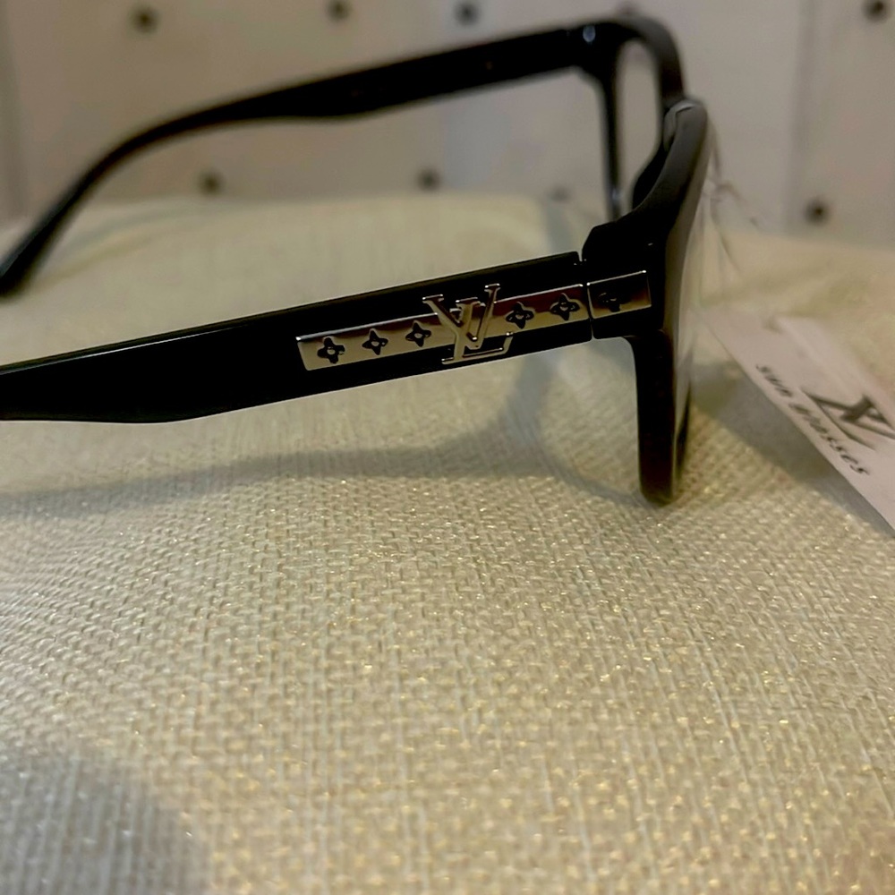 Louis Vuitton clear glasses with Black Frame trimmed in Silver with LV logo
